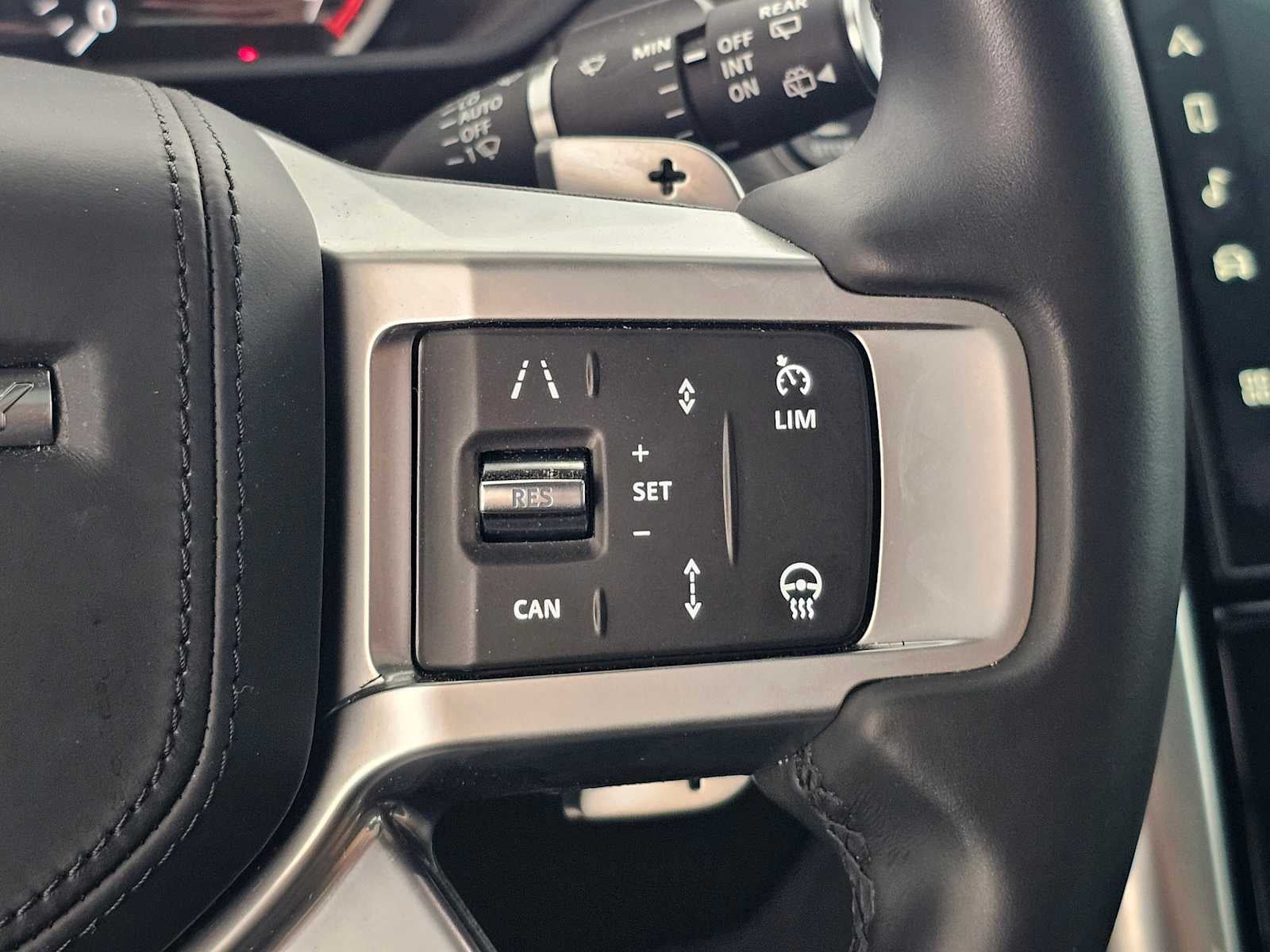 2023 Land Rover Discovery HSE R-Dynamic