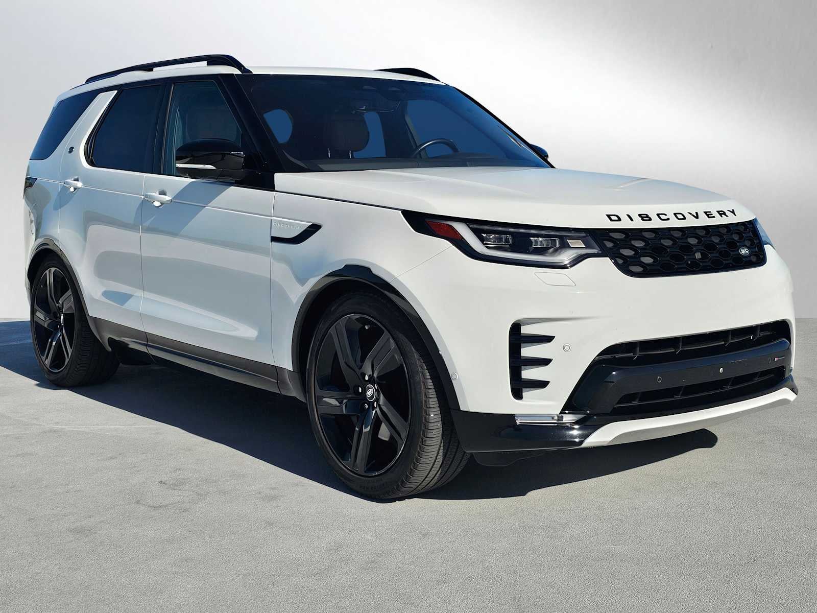 2023 Land Rover Discovery HSE R-Dynamic
