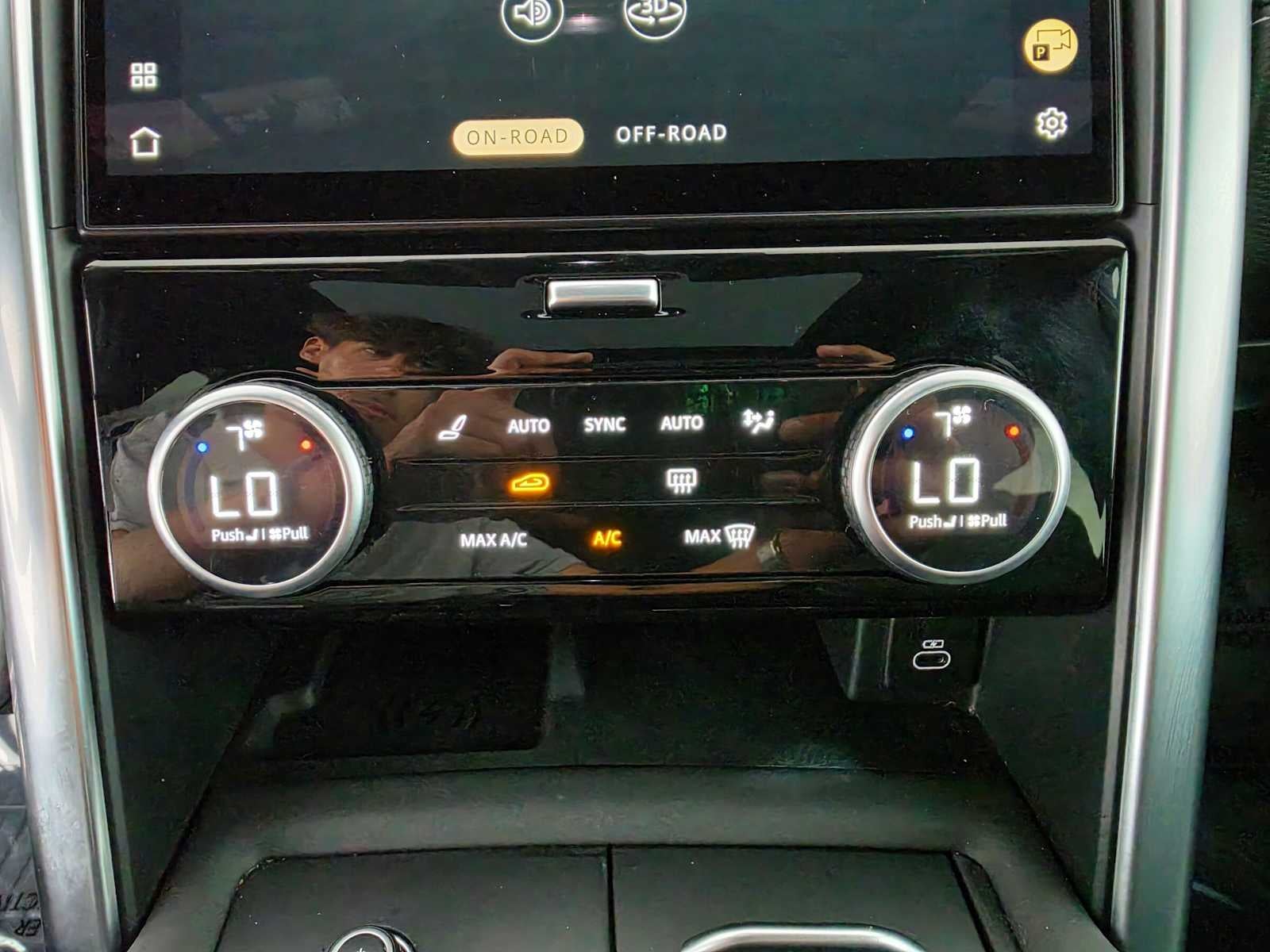 2023 Land Rover Discovery S R-Dynamic