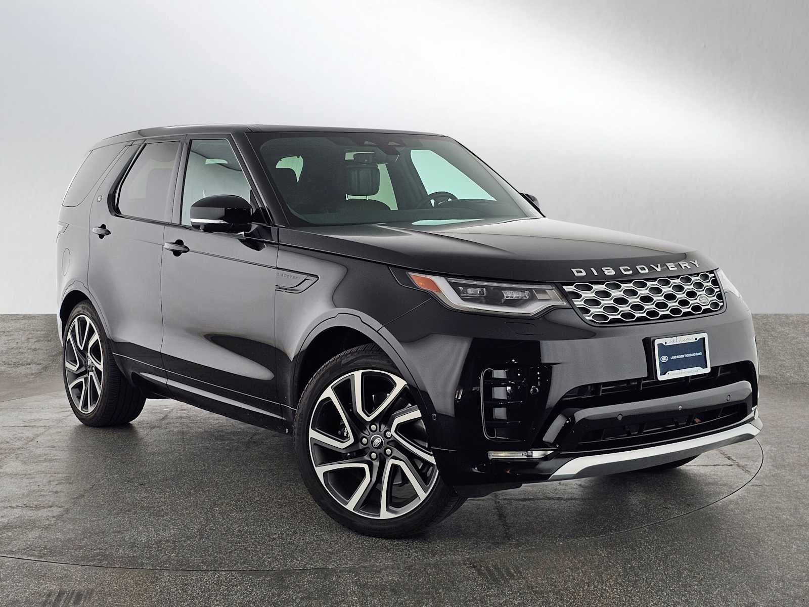 2024 Land Rover Discovery Metropolitan Edition
