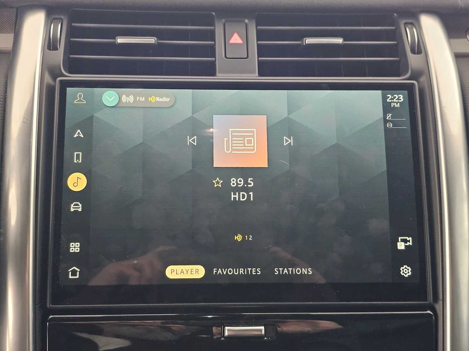 2023 Land Rover Discovery Metropolitan Edition