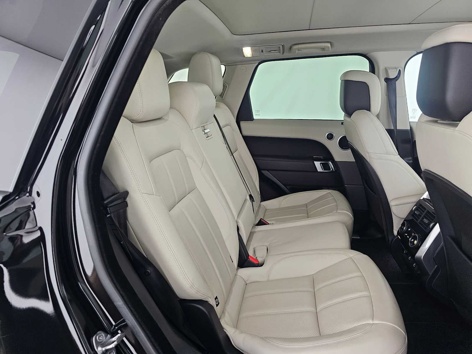 2022 Land Rover Range Rover Sport HSE Silver Edition