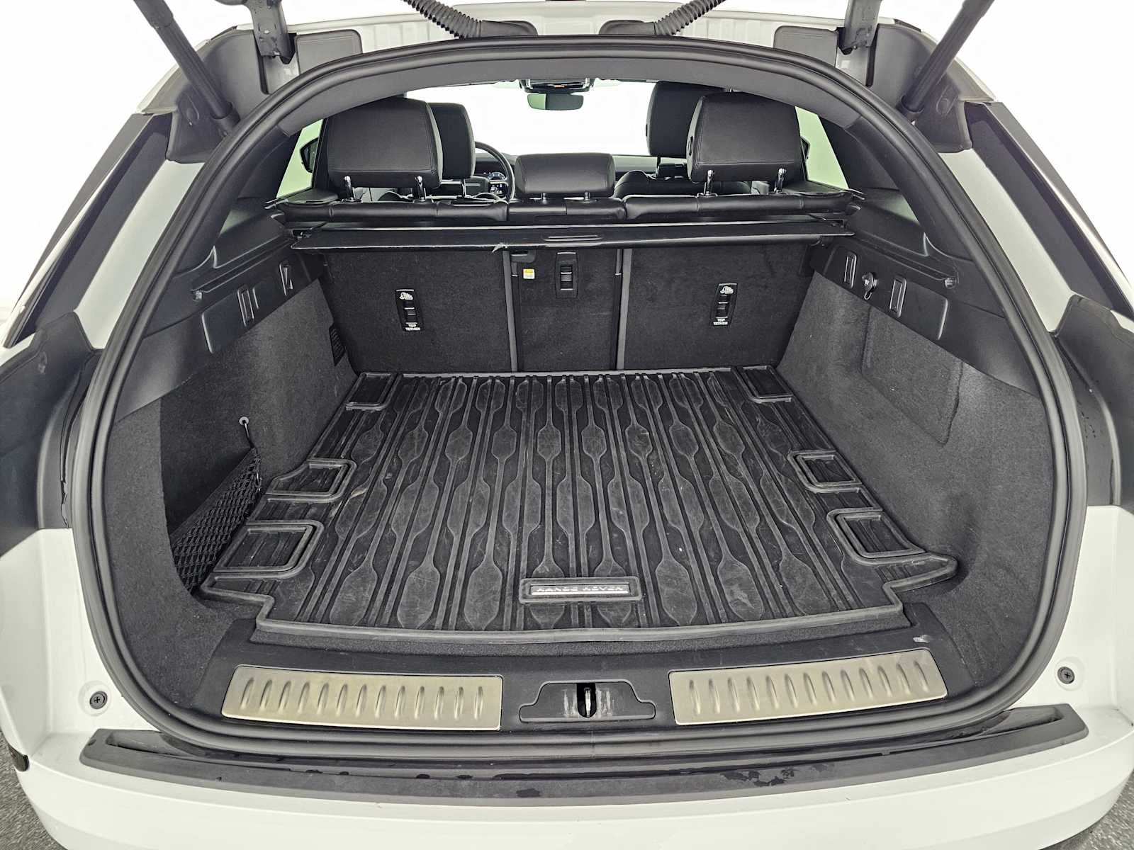 2024 Land Rover Range Rover Velar Dynamic SE