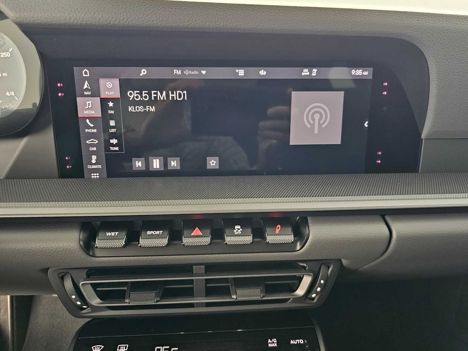 2021 Porsche 911 Carrera