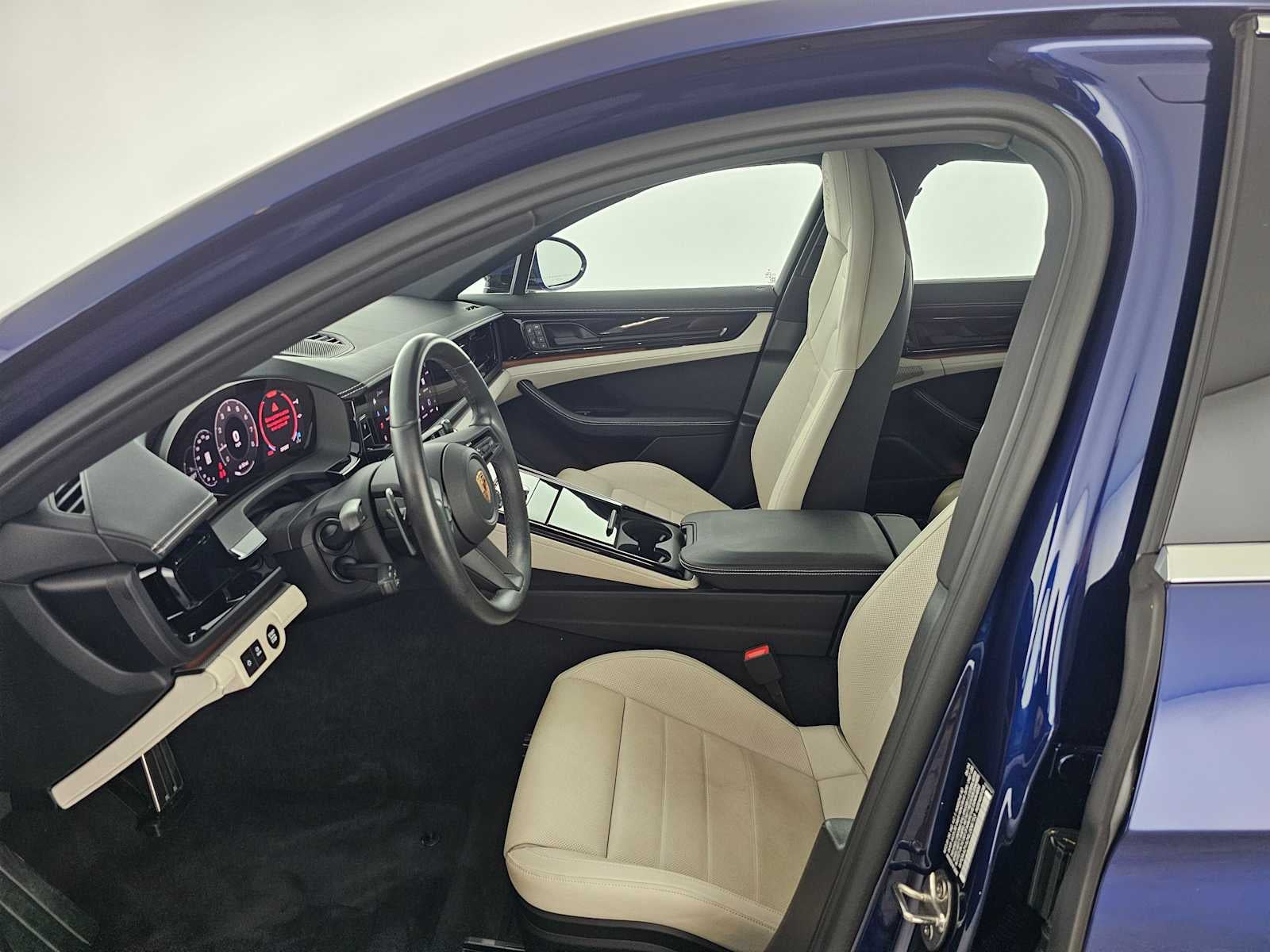 2024 Porsche Panamera 4