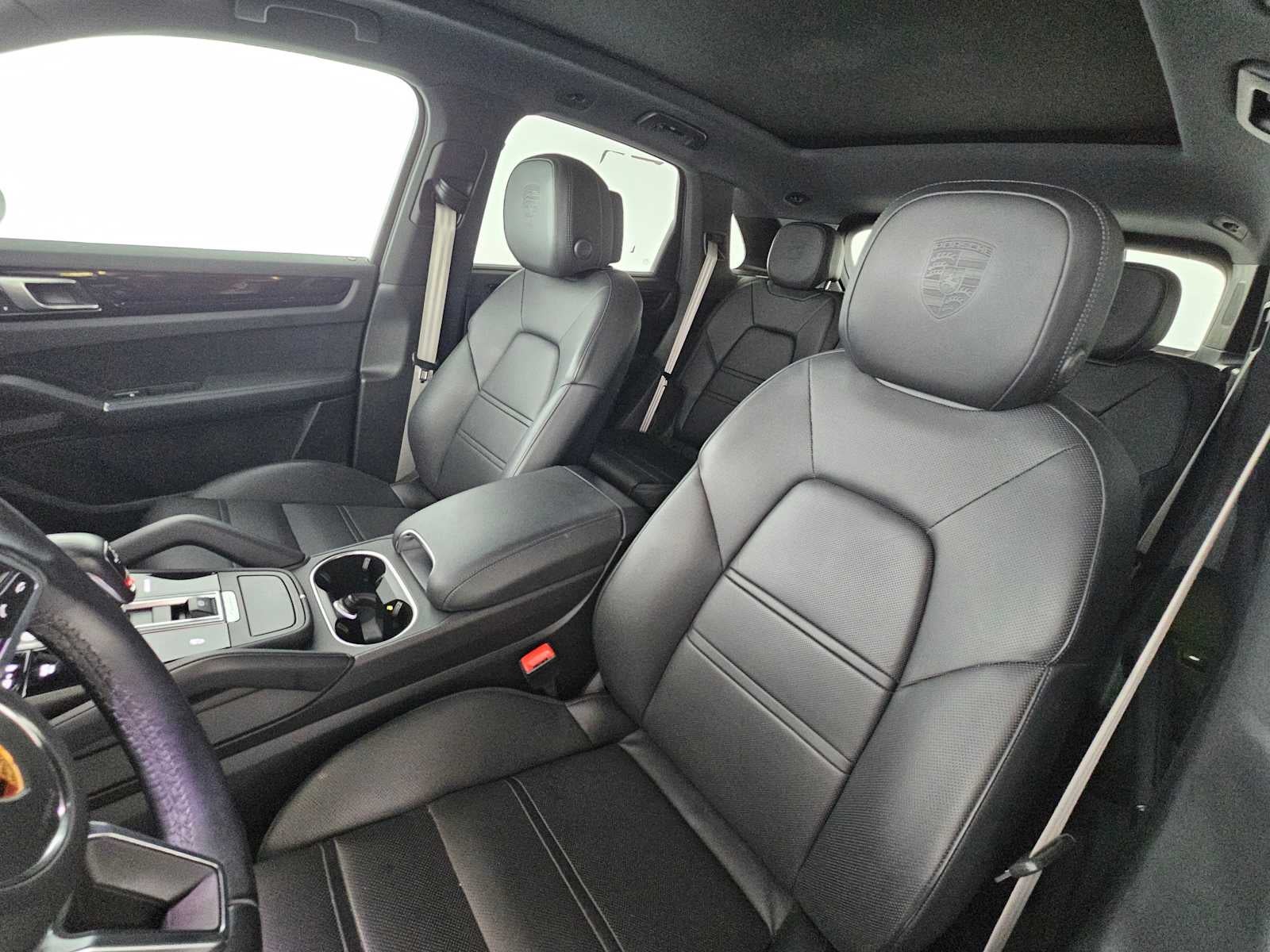 2022 Porsche Cayenne Platinum Edition