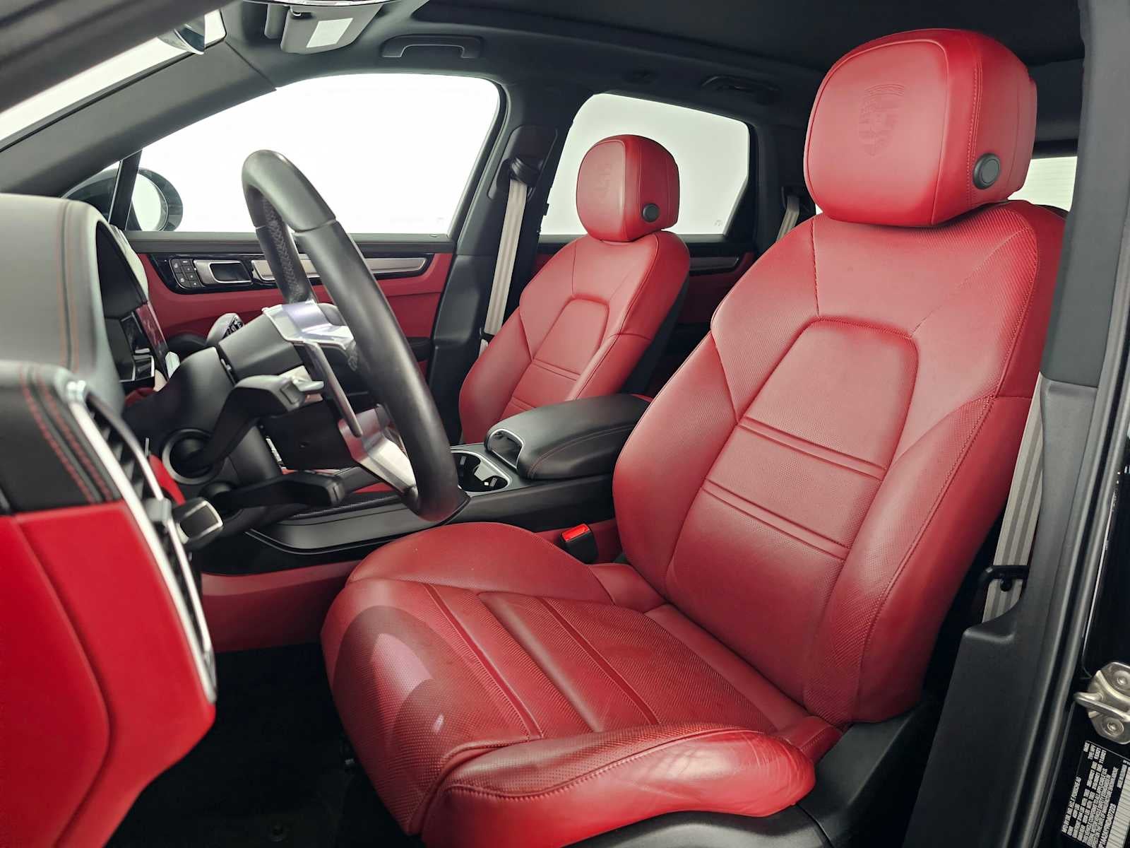 2022 Porsche Cayenne Platinum Edition