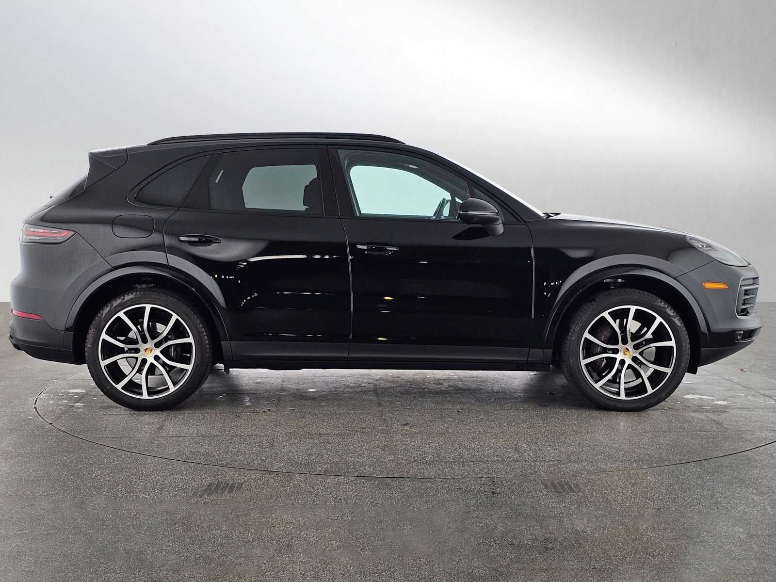 2022 Porsche Cayenne Platinum Edition