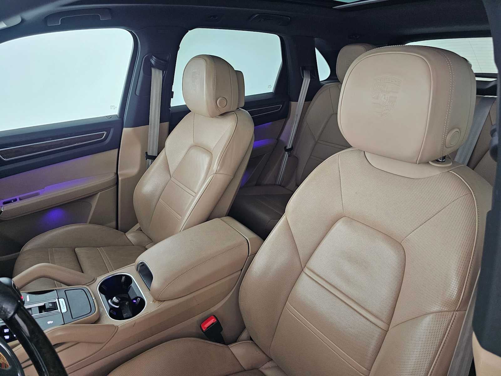 2023 Porsche Cayenne Platinum Edition