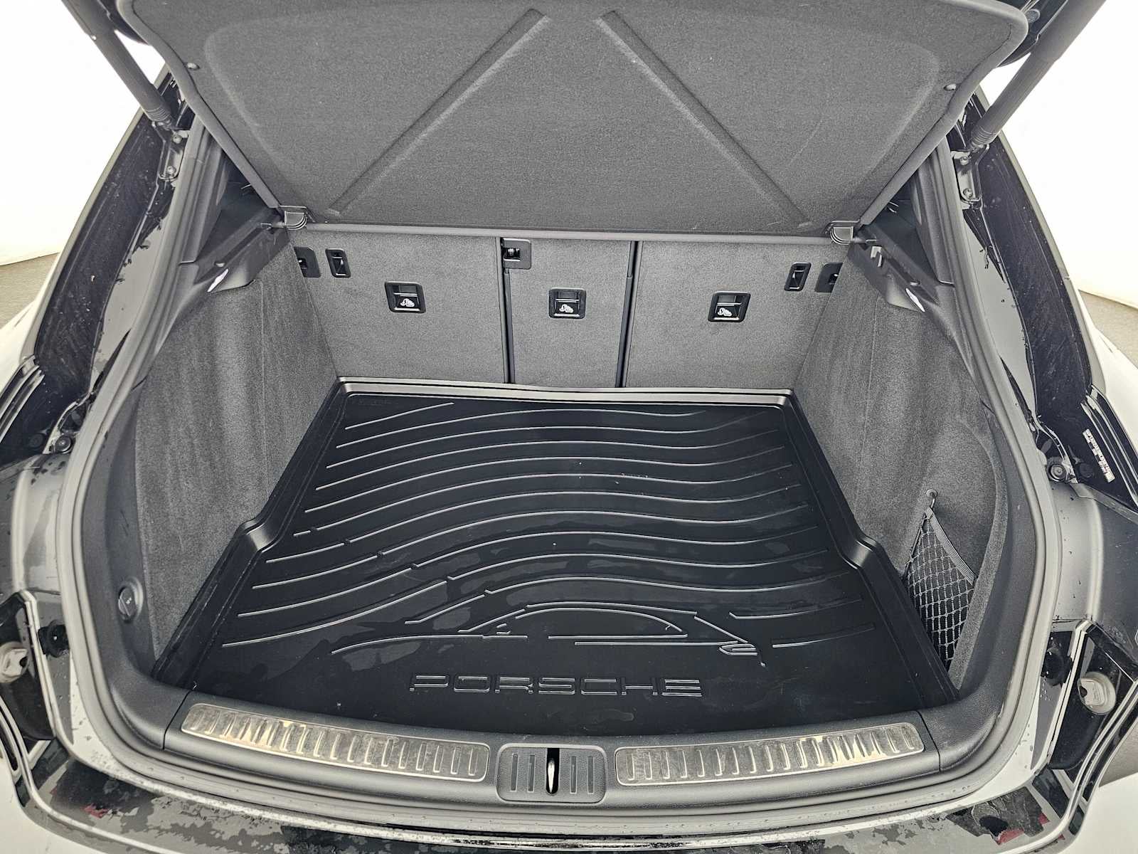 2024 Porsche Macan S