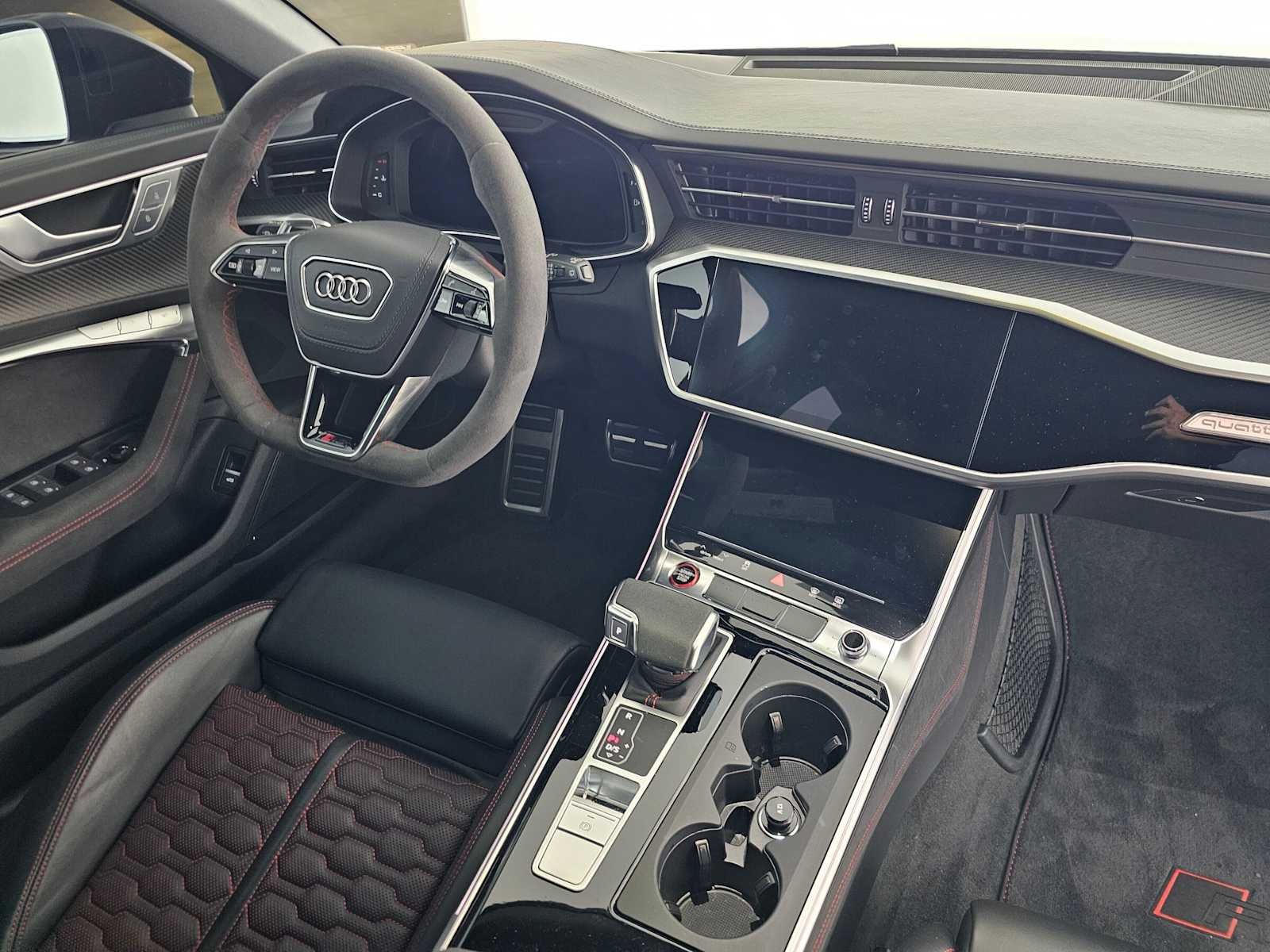 2025 Audi RS 6 Avant performance