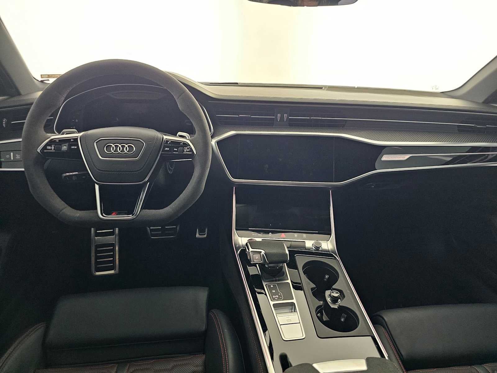 2025 Audi RS 6 Avant performance