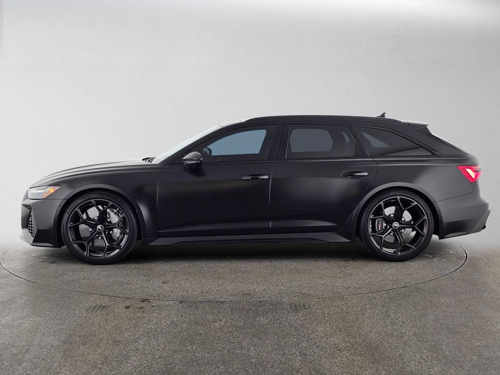 2025 Audi RS 6 Avant performance