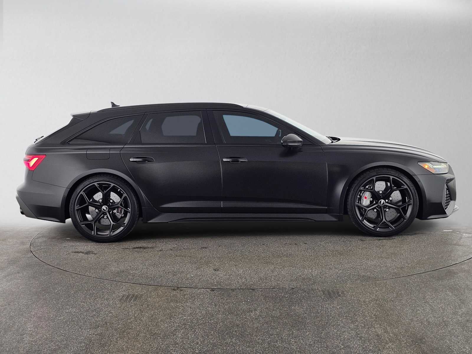 2025 Audi RS 6 Avant performance