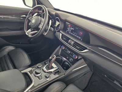 2023 Alfa Romeo Stelvio Estrema