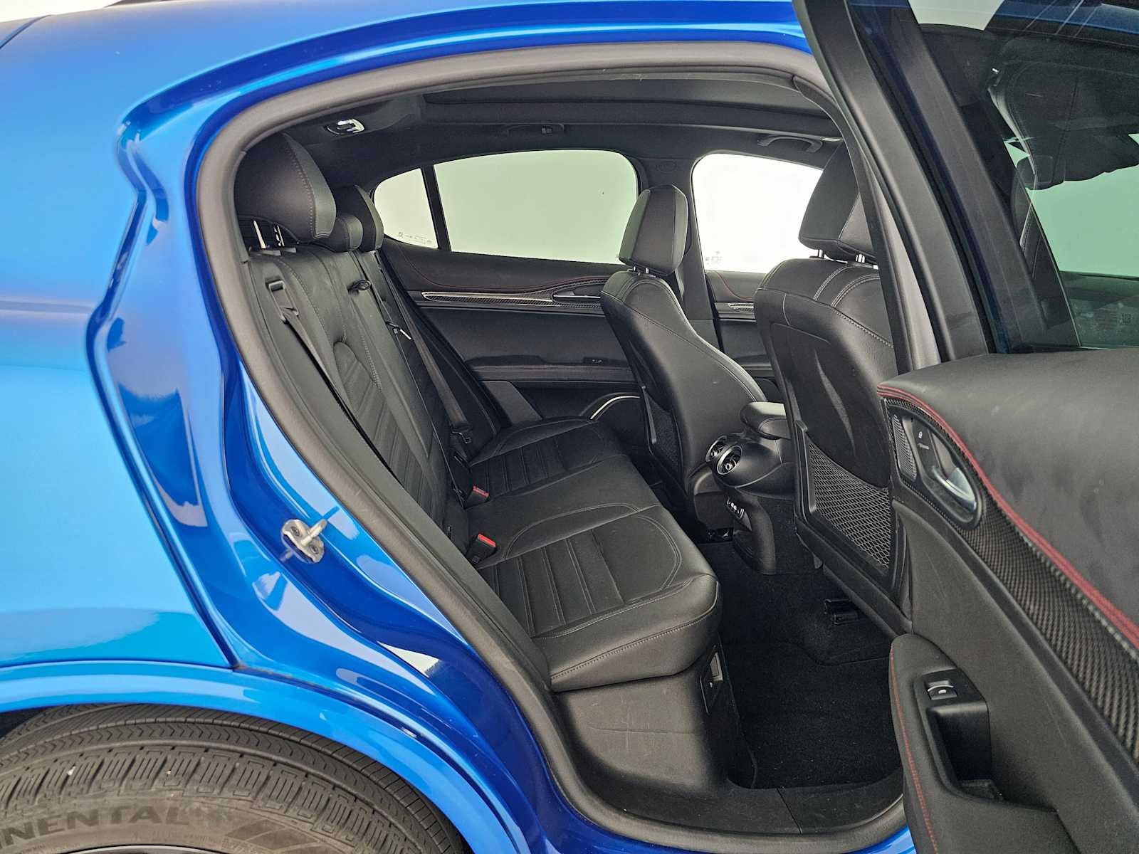 2023 Alfa Romeo Stelvio Estrema