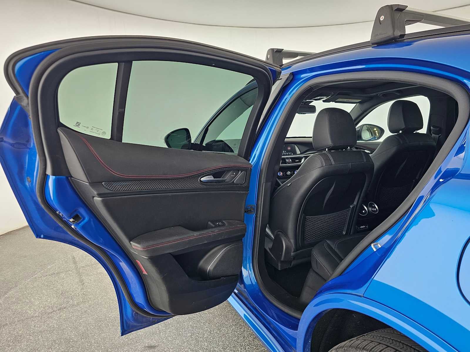 2023 Alfa Romeo Stelvio Estrema