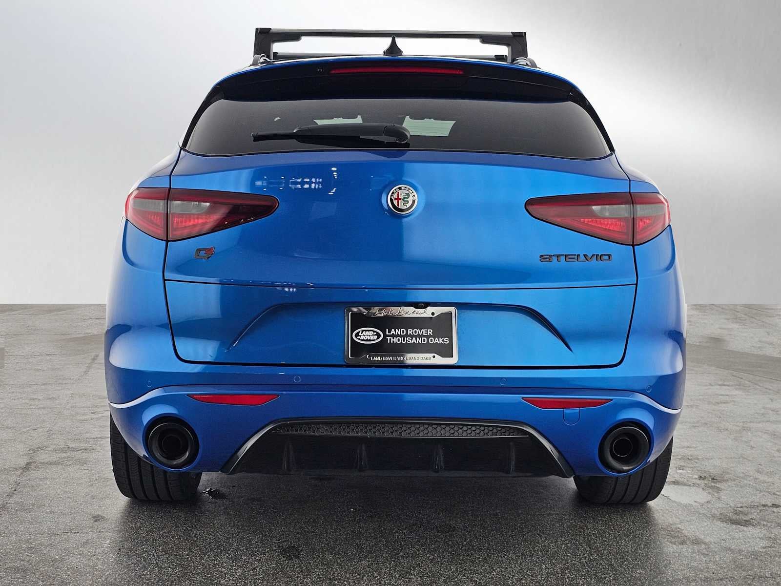 2023 Alfa Romeo Stelvio Estrema