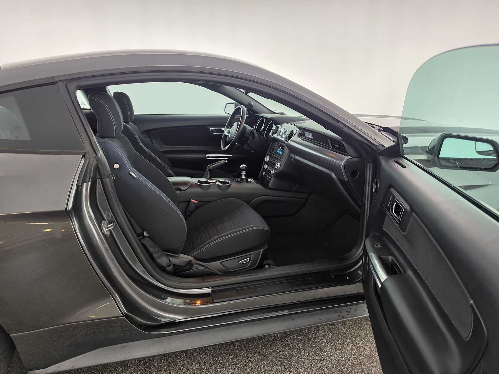 2017 Ford Mustang EcoBoost