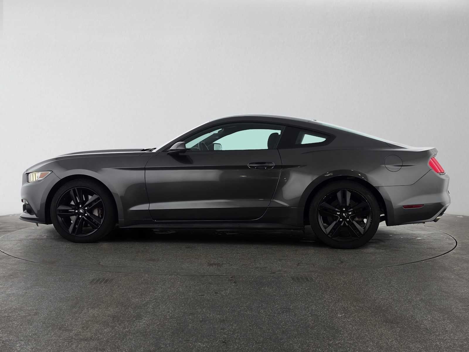 2017 Ford Mustang EcoBoost
