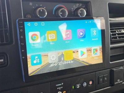 2022 Chevrolet Express Passenger LT