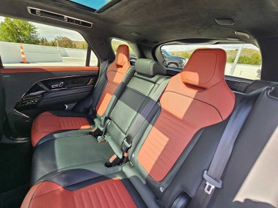 2026 Land Rover Range Rover Sport SV