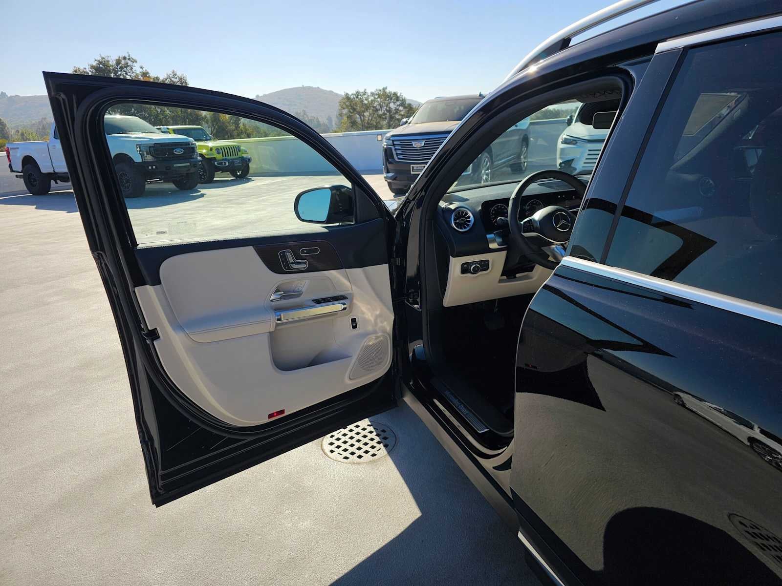 2026 Mercedes-Benz GLB 250 4MATIC® SUV
