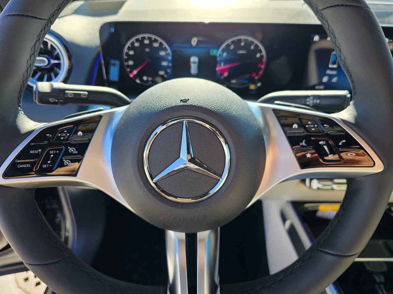 2026 Mercedes-Benz GLB 250 4MATIC® SUV