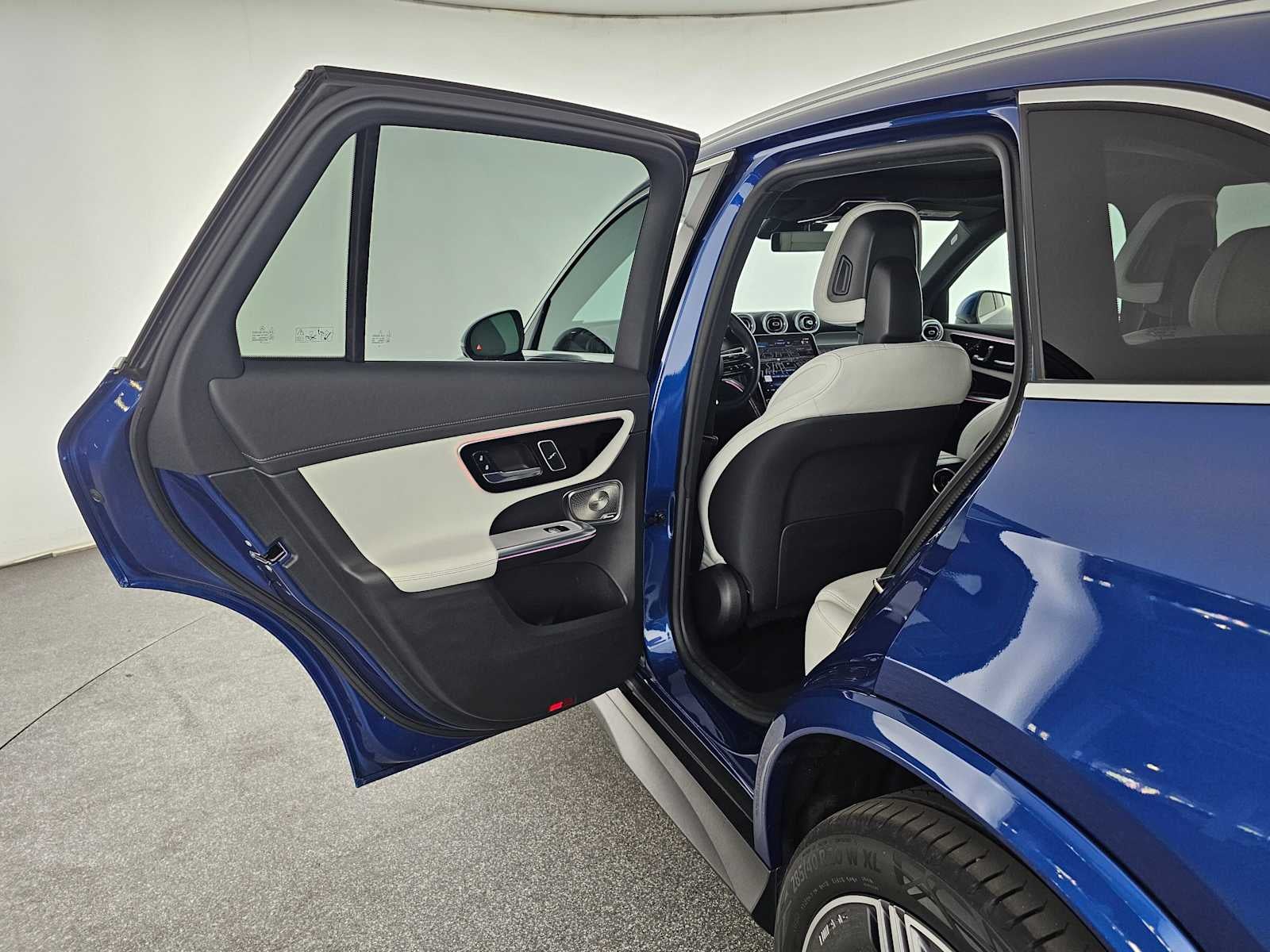 2023 Mercedes-Benz GLC 300 GLC 300