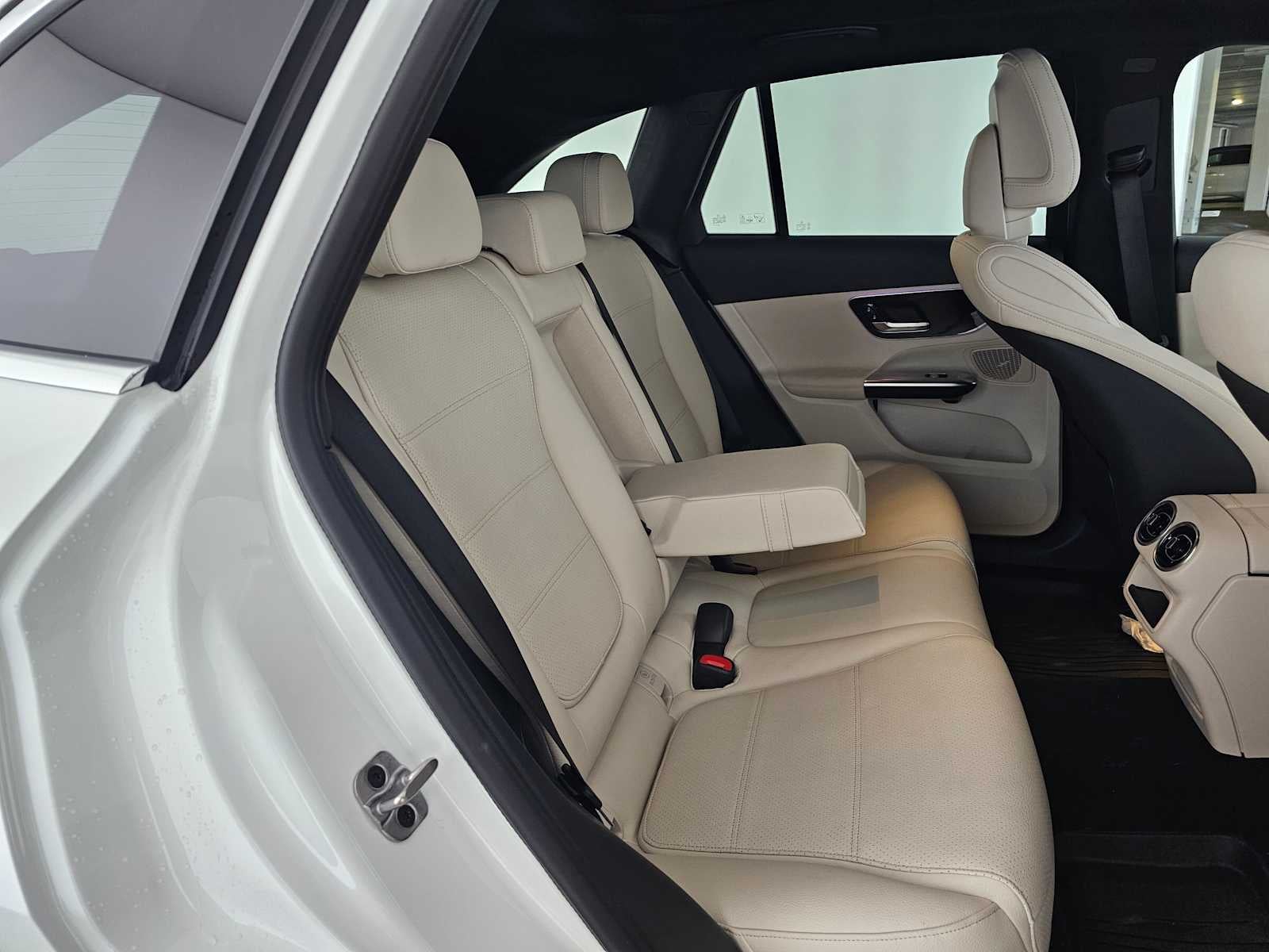 2026 Mercedes-Benz GLC 300 SUV