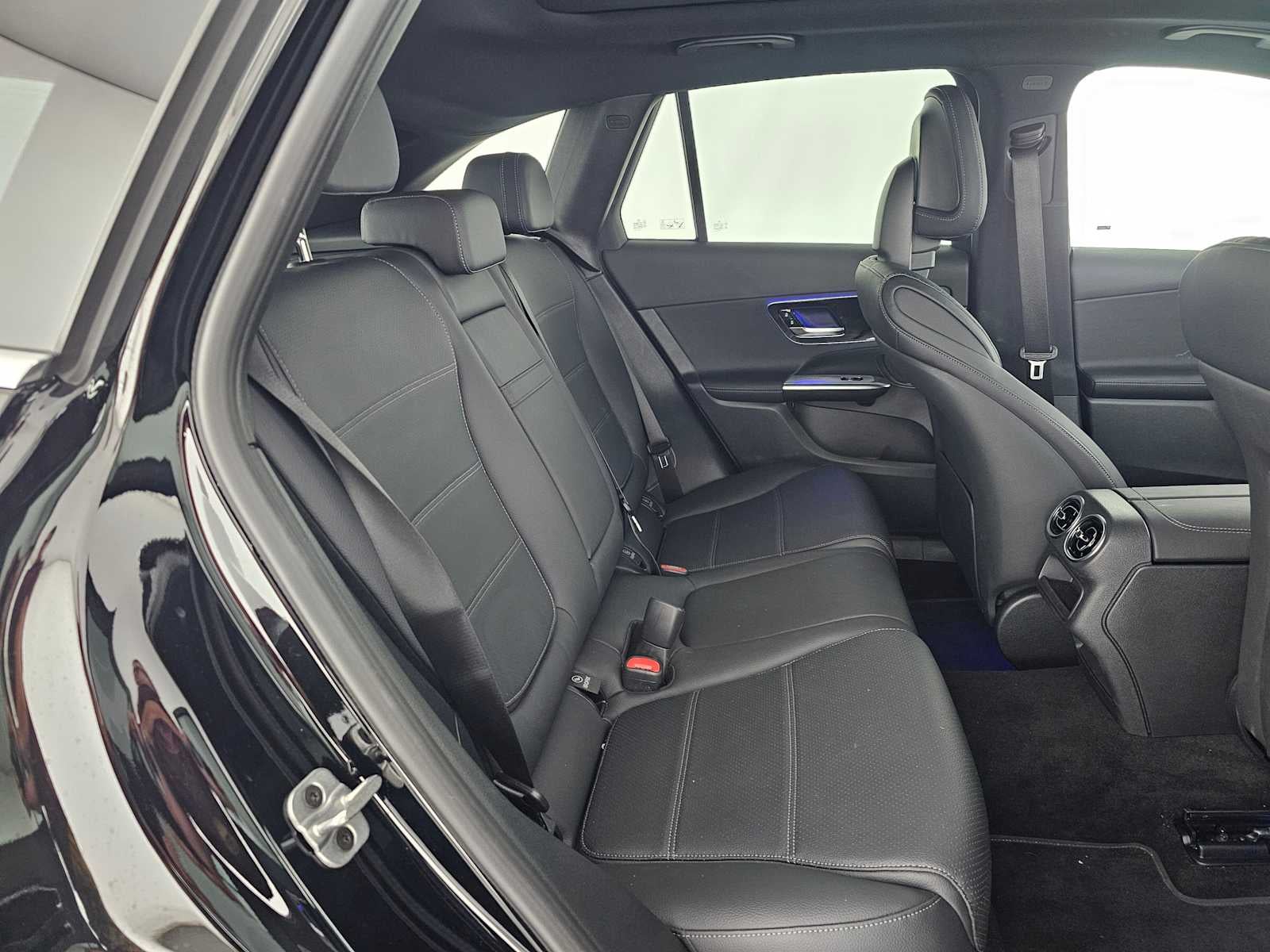 2026 Mercedes-Benz GLC 300 SUV