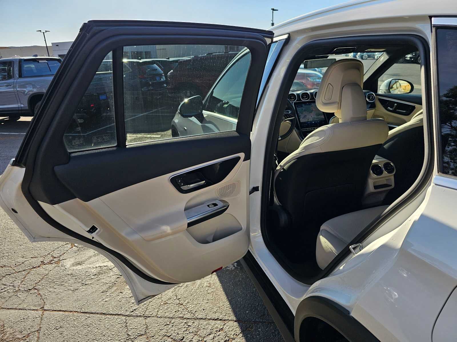 2025 Mercedes-Benz GLC 350e 4MATIC® SUV