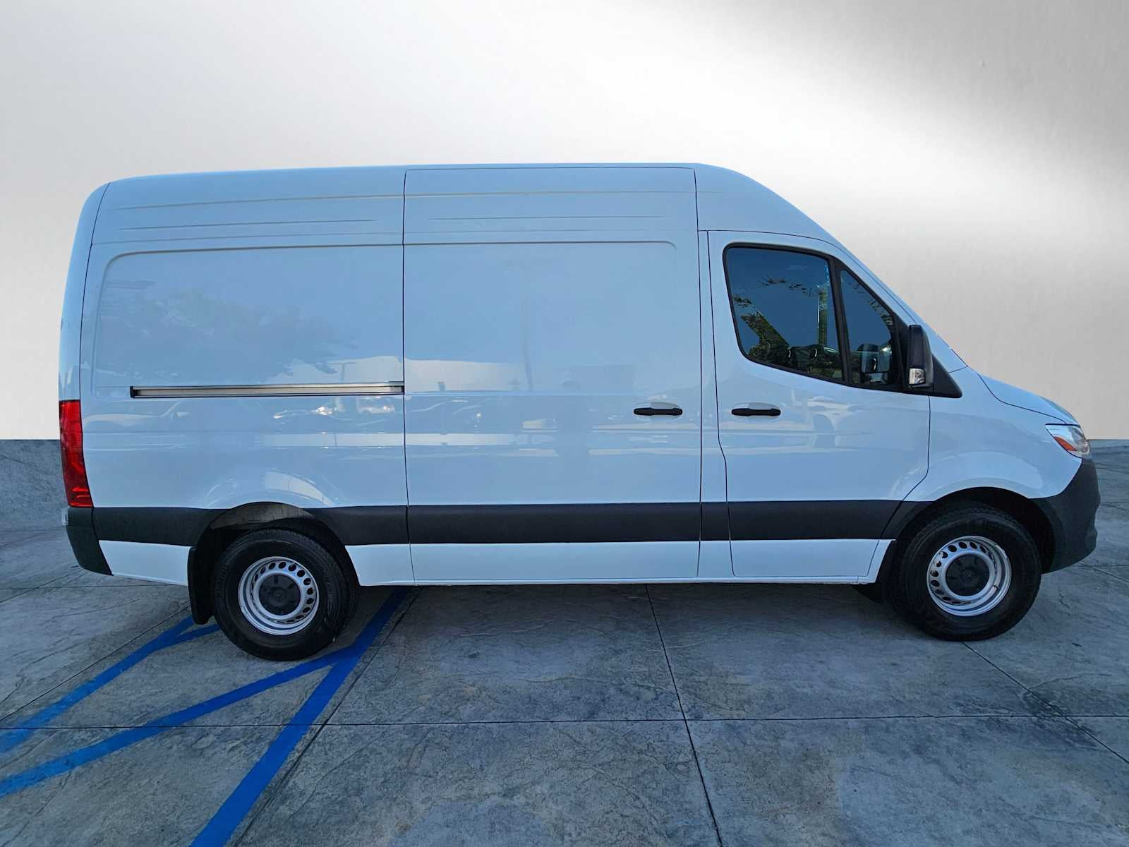 2025 Mercedes-Benz Sprinter 2500 Standard Roof I4 Diesel 144" RWD