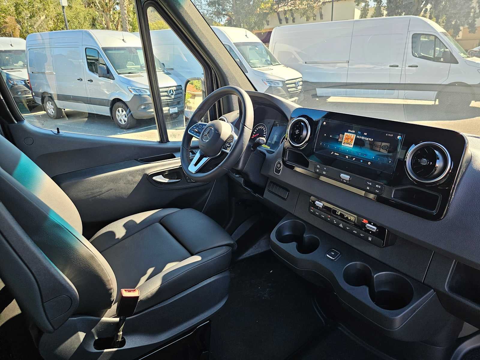 2024 Mercedes-Benz Sprinter 2500 Standard Roof I4 Diesel HO 144" RWD