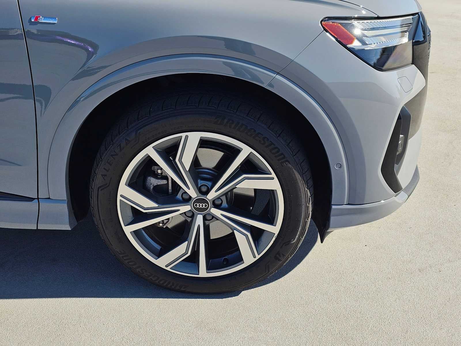 2024 Audi Q4 e-tron Sportback Prestige