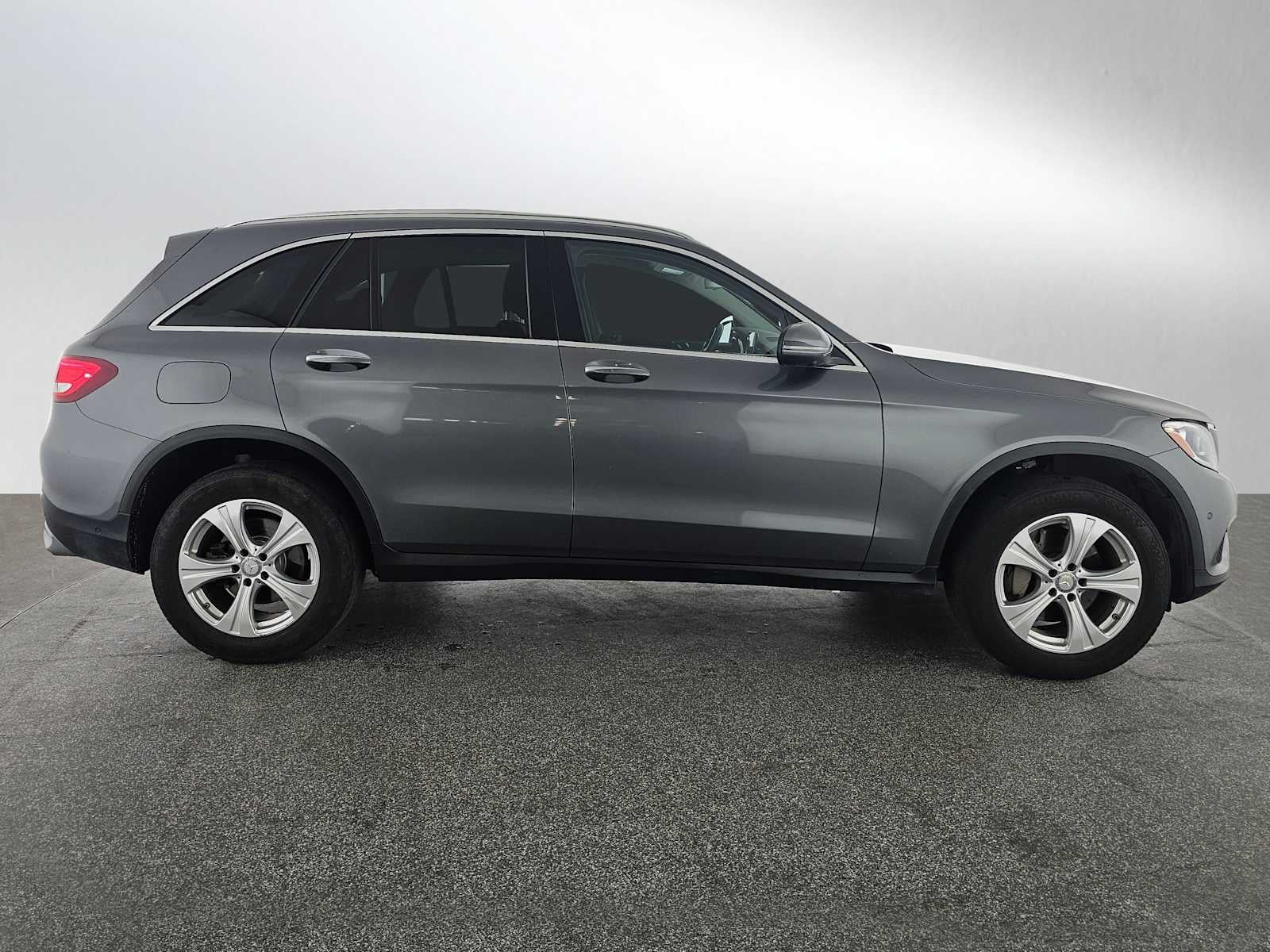 2016 Mercedes-Benz GLC 300 RWD 4dr