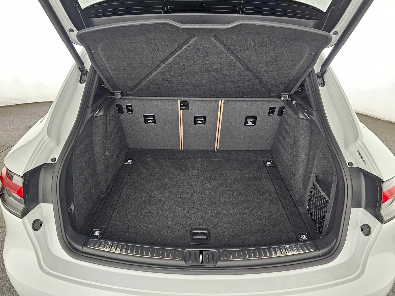 2024 Porsche Macan S