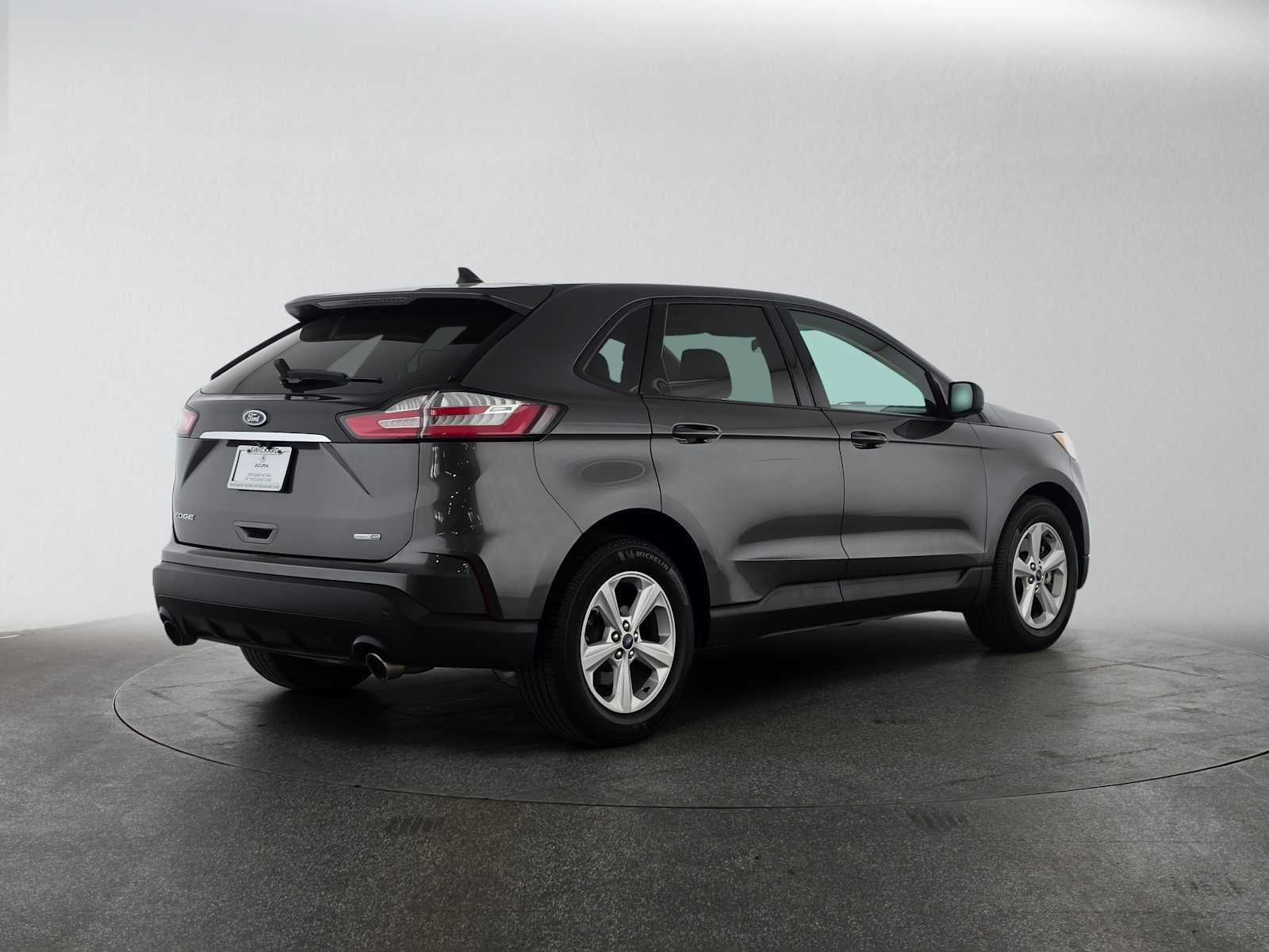 2020 Ford Edge SE