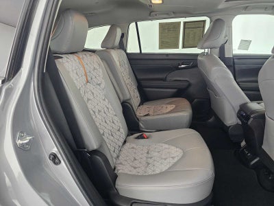 2022 Toyota Highlander Hybrid Bronze Edition