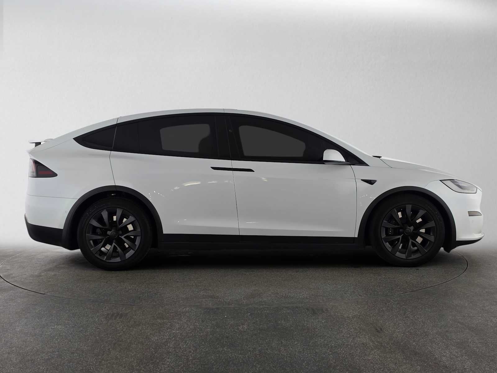 Used 2022 Tesla Model X Long Range with VIN 7SAXCAE53NF358155 for sale in Thousand Oaks, CA