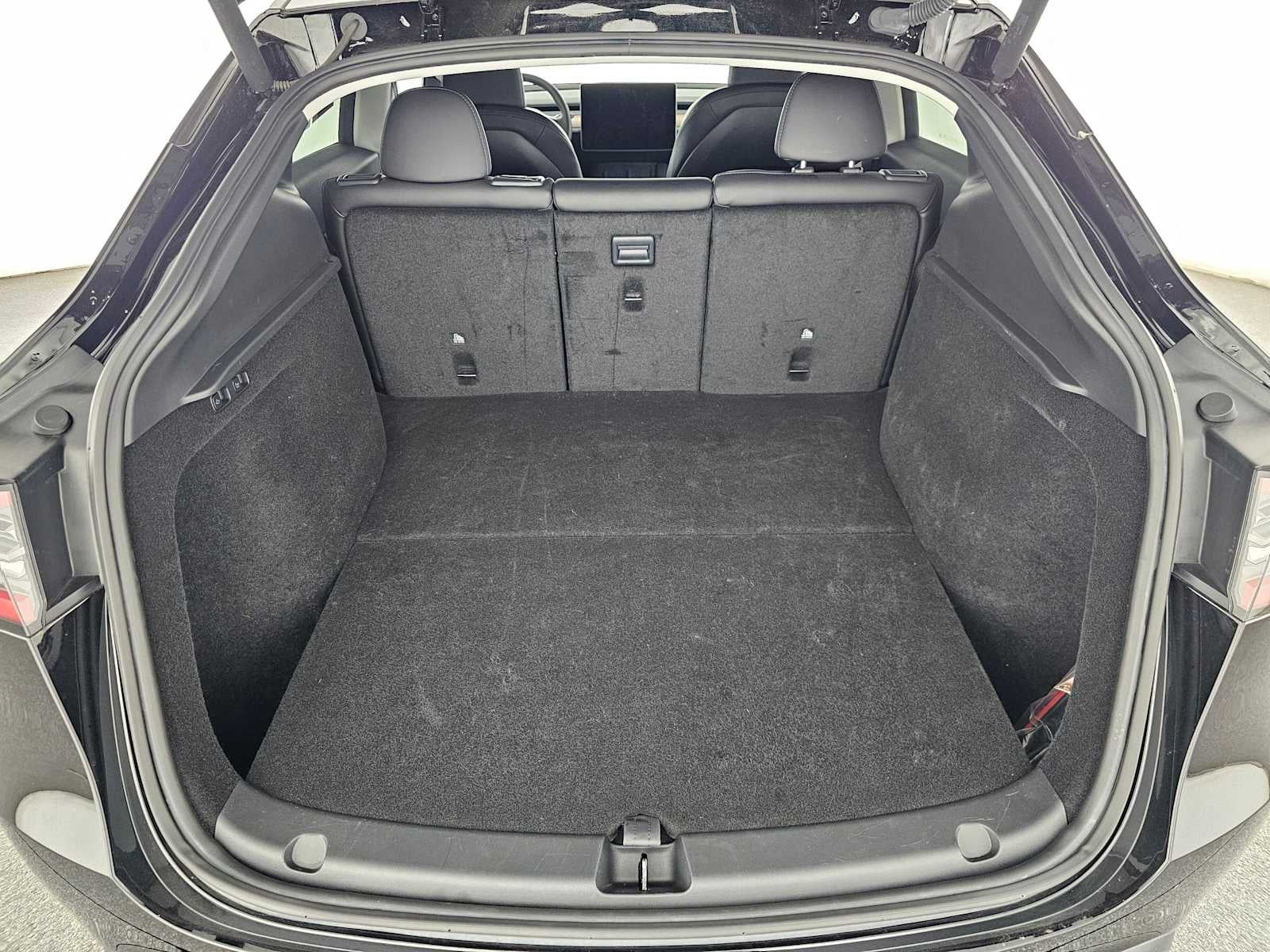 2023 Tesla Model Y RWD