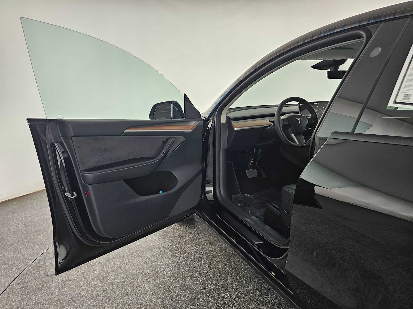 2023 Tesla Model Y RWD