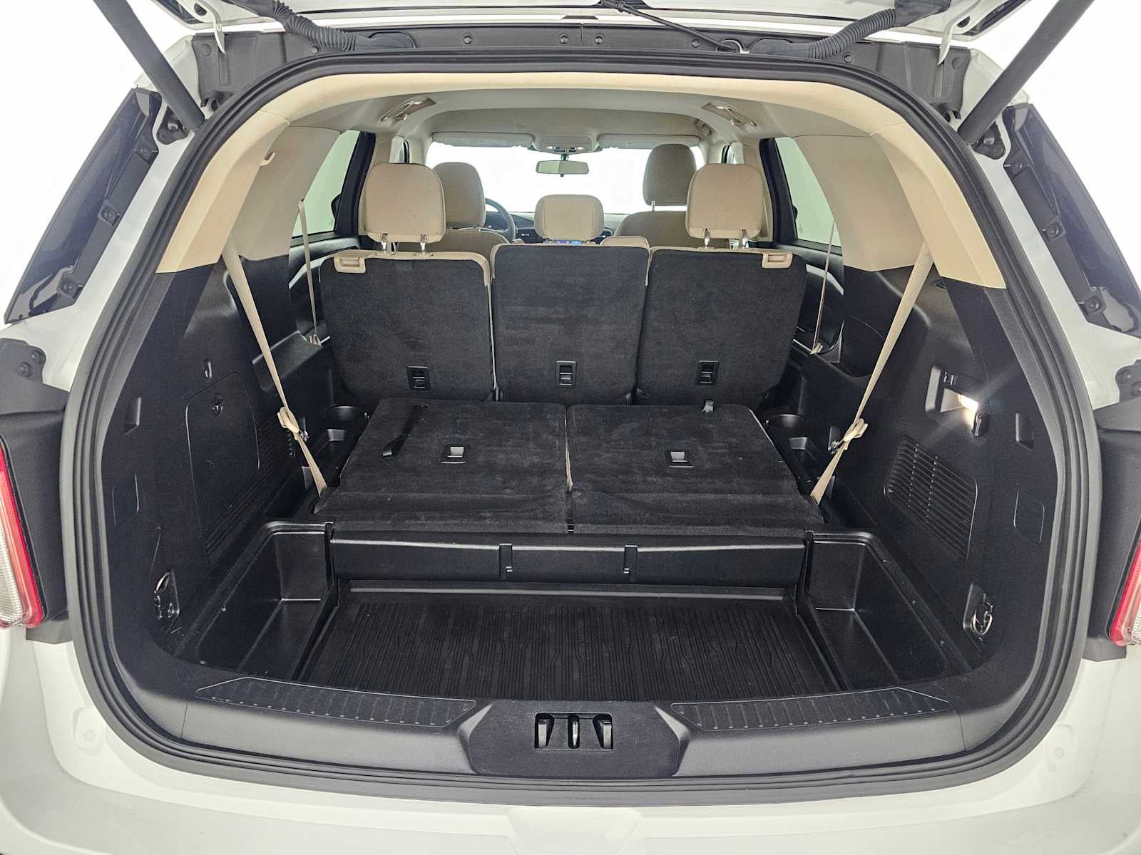 2022 Ford Explorer Base