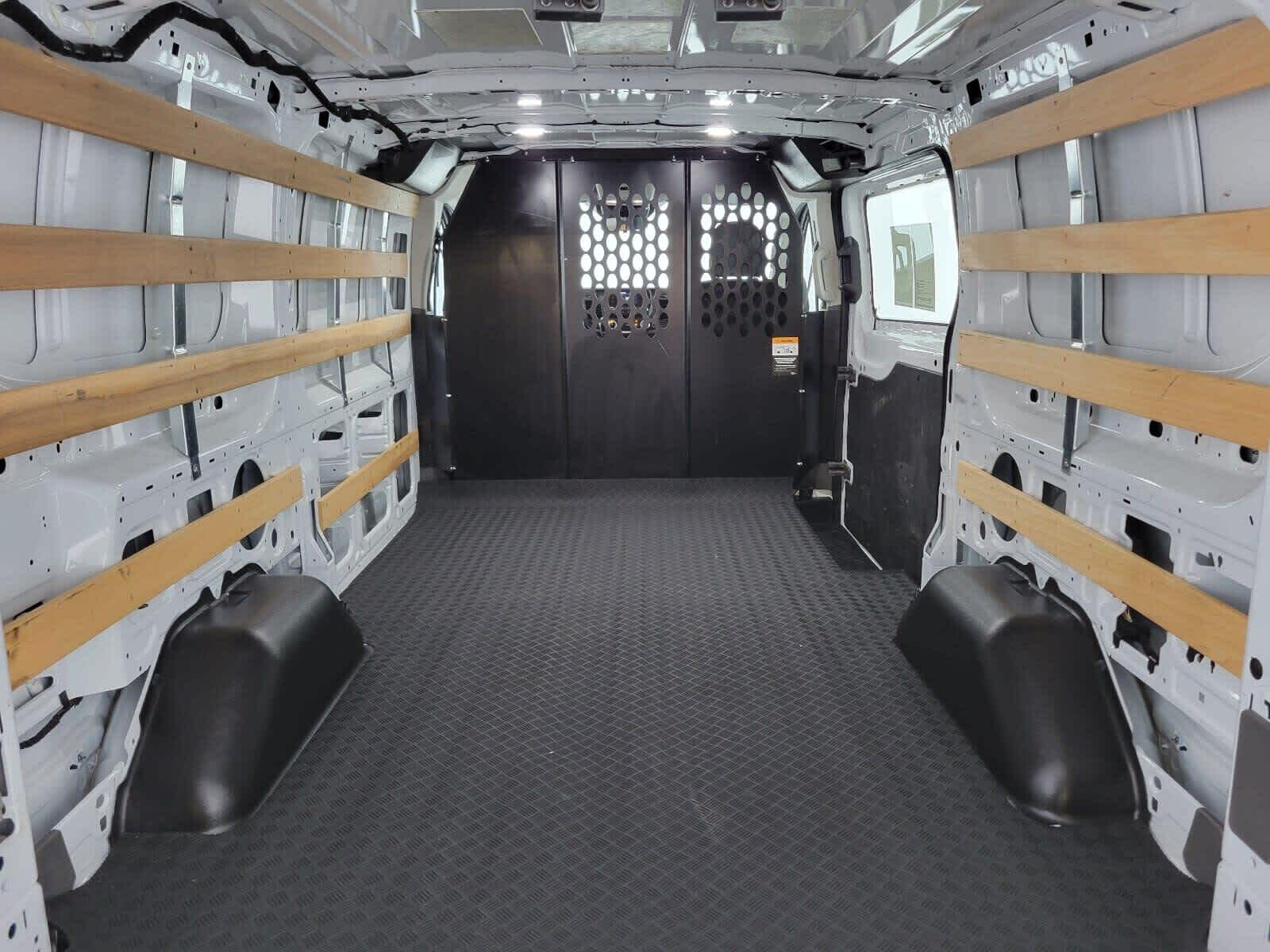 2025 Ford Transit Cargo Van T-250 130" Low Rf 9070 GVWR RWD