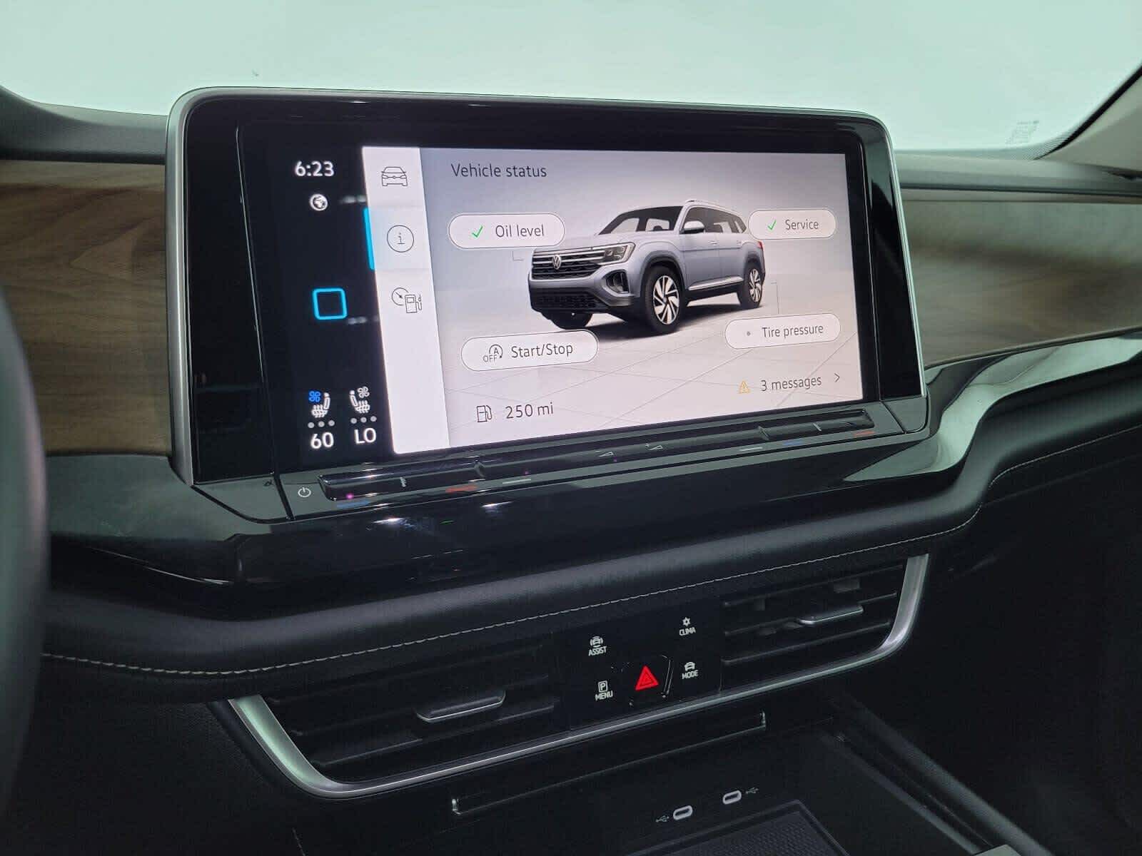 2025 Volkswagen Atlas 2.0T SE w/Technology