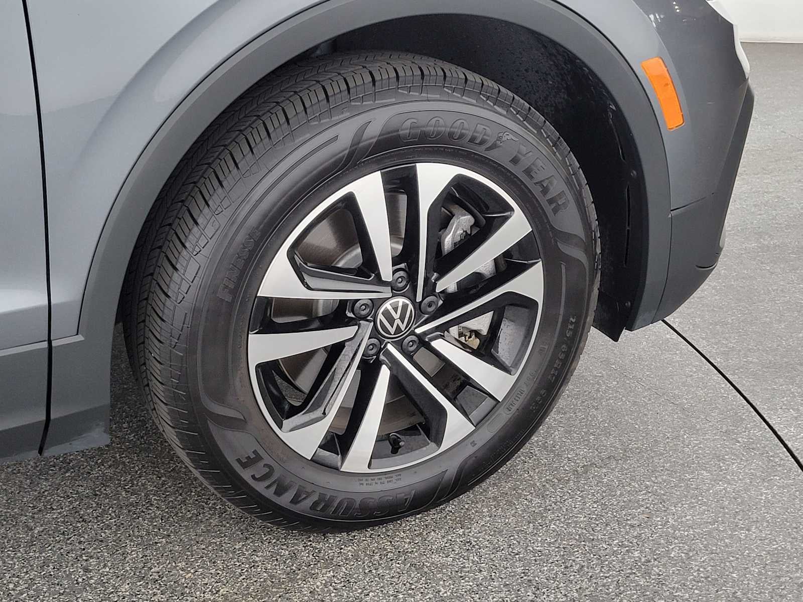 2024 Volkswagen Tiguan S