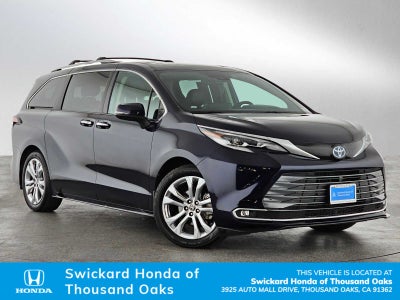 2022 Toyota Sienna Platinum