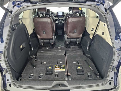 2022 Toyota Sienna Platinum