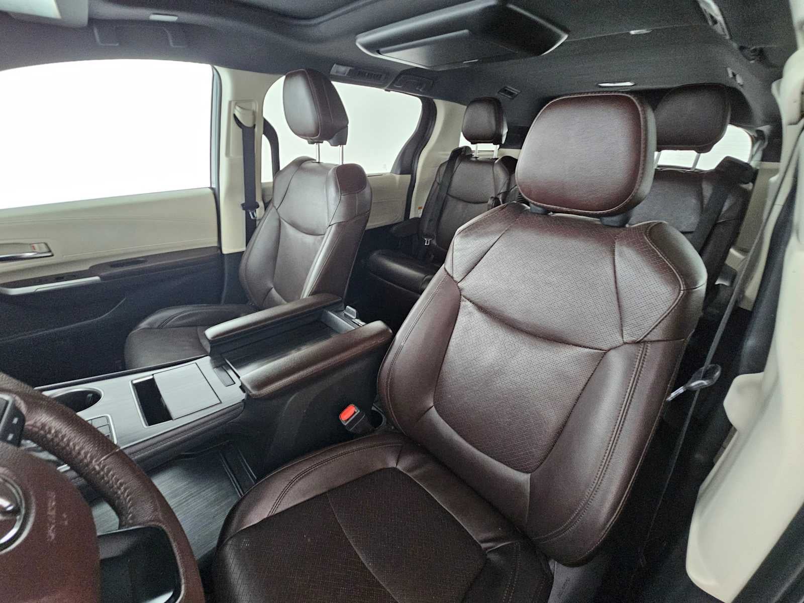 2022 Toyota Sienna Platinum