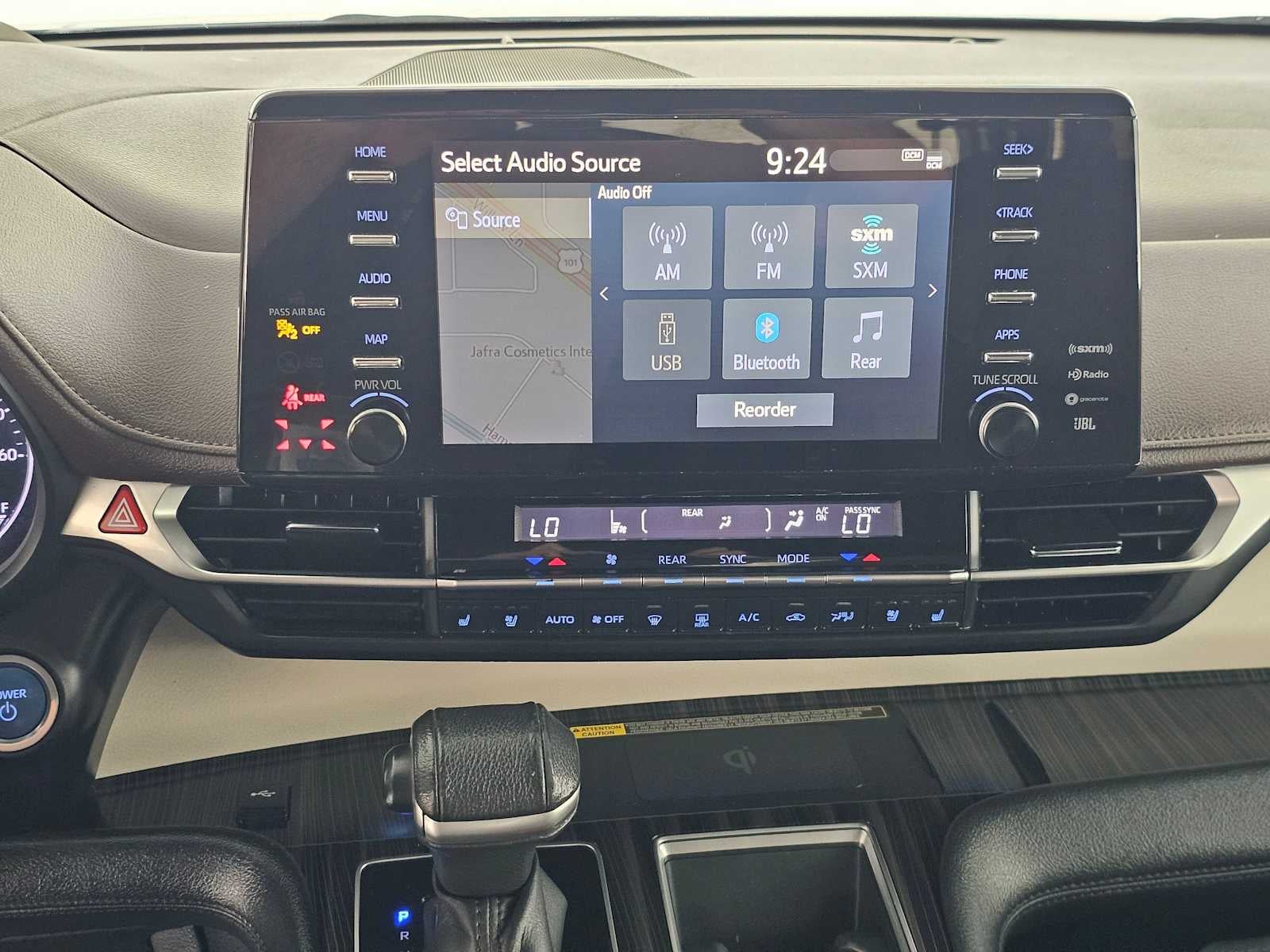 2022 Toyota Sienna Platinum